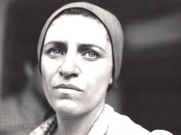 Nascuta la 1 septembrie 1949 la bucuresti, actrita luminita gheorghiu a jucat pana in 2003 pe scena teatrului bulandra, dar a avut. Vynm6ofzj0k6um