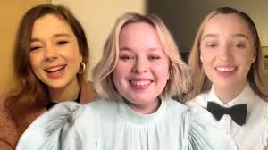 In it andrews reprises her role as the queen.57. Bridgerton Creator And Cast Open Up About Lady Whistledown S True Identity Entertainment Tonight