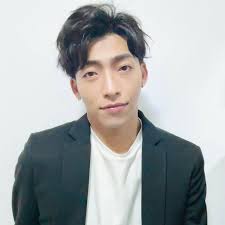 到底什麼時候開始，抄答案作弊被老師抓到準備要記過，還敢惡狠狠烙人去包圍教師休息室啊？ 我要怎麼教小孩？ 還好我只有貓。 整個中國黨都瘋掉了我的天。