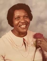 Lula Smith's Instagram, Twitter & Facebook