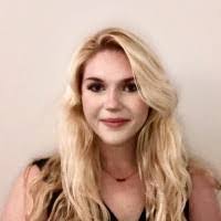 Annie Effinger's Instagram, Twitter & Facebook