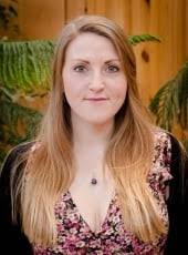 Sarah Hoy's Instagram, Twitter & Facebook