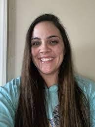 Kari Gillespie's Instagram, Twitter & Facebook