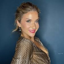 Lynn Mcnulty's Instagram, Twitter & Facebook