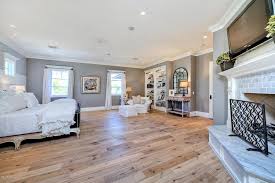 Cottage Style Apartment Rental Guide Living Room Hardwood Floors Light Wood Floors Light Hardwood Floors