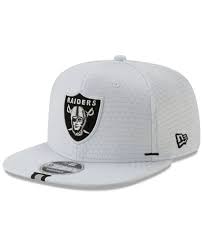 New Era Oakland Raiders 2019 Training 9fifty Snapback Cap White In 2021 Snapback Hats Raiders Oakland Raiders Shoes