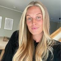 Lisa Kuck's Instagram, Twitter & Facebook