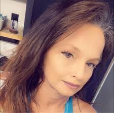 Jennifer Dianna Morris updated her status.