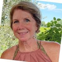 Wendi Shaw's Instagram, Twitter & Facebook