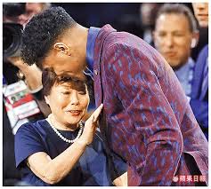 當八村塁踏上ncaa舞台的那一刻起，所有亞洲球迷就知道他注定要登上 nba， 只是沒想到這一刻讓大家足足多等了兩年，在ncaa的第一個賽季，八村過得比預 期的要不順遂許多，整個球季出賽28場，平均只能上場 4.6分鐘，連正常輪替都 沒有進入，這個情況和許多. é¸ç§€é›™å¤©é©•ç‹€å…ƒå¨å»‰æ£®æ··è¡€å…«æ'å£˜ è˜‹æžœæ–°èžç¶² è˜‹æžœæ—¥å ±