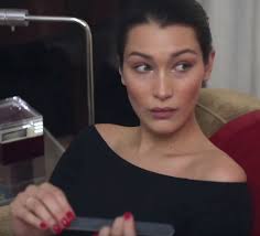 my boyfriend won't let me go" me: