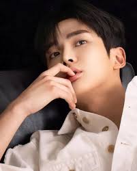 Sending this beautiful smile to someone 🥰🥰🥰🥰 very soon I'll do an  online call to appreciate one who follows me ... Lol I love you all ok