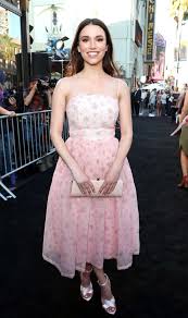 In 2020 she is 23 years old and falls under since an early age, grace was keen on dancing and dreamt of becoming a professional ballerina. Who Is Grace Fulton Her Bio Wiki Biography Age Height Net Worth Boyfriend Biography Tribune