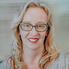 Jennifer Linton's Instagram, Twitter & Facebook