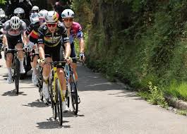 Alien Trash Kitty Behind Scenes