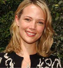 Pell James Katherine Kelly Beautiful Smile Naomi Scott