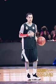 Tn__ una chica de 16 años, delgada, tierna, inteligente y muy hermosa. Dylan Wang Wins The Championship Of Super Penguin Basketball Celebrity Game Weibo Talk