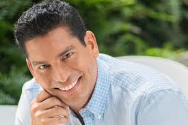 Viajando Seguro”, con Ismael Cala inicia nueva temporada