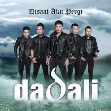 Saya Mendengarkan Disaat Aku Pergi Oleh Dadali Nikmati Musik Di Joox Lagu Lirik Lagu Lagu Terbaik