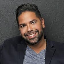 Chris Durrance's Instagram, Twitter & Facebook