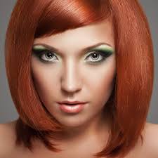 Fransiger bob mit schrägem pony frisuren frisuren mit. Asymetrischer Long Bob Mit Schragem Pony Glatte Haare