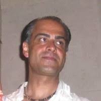 Farshad Ravandi's Instagram, Twitter & Facebook