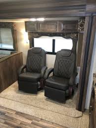 Thomas Payne Euro Rv Recliner Chair W Footrest 20 Seat Width Oxford Walnut Thomas Payne Rv Cou Recliner Chair Rv Recliners Recliner