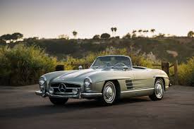 This Timeless 1960 Mercedes Benz 300 Sl Roadster Is Looking For A New Home Mercedes Benz 300 Old Mercedes Roadsters
