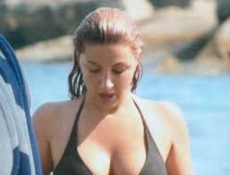 Helena paparizou (έλενα παπαρίζου) liedtext: Elena Paparizoy Oi Fwtografies Me Magio Apokalyptoyn Ta Panta Gia Thn Egkymosynh To10 Gr