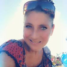 Derrick Que'shawn Ashley of Conway has been charged with murder in the  killing of 18-year-old Ja'Niya Richburg of Loris. The Horry County  Coroner's Office said Richburg was staying at her boyfriend's house