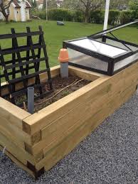 how to build a wicking bed vegocracy wicking beds cold frame diy self watering planter