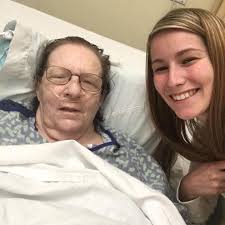 Sharon Lemmon's Instagram, Twitter & Facebook