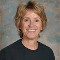 Betsy Reynolds's Instagram, Twitter & Facebook