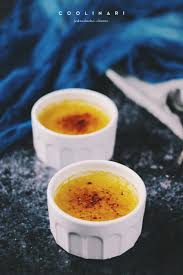 Za spremanje poslastice neophodno je pripremiti žumanca, šećer, slatku pavlaku. Creme Brulee Coolinari Food Blog Jednoducho Chutne