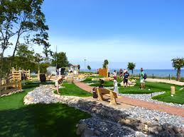 Abenteuer Golf Gohren Minigolfanlage Direkt An Der Ostsee Goehren Ruegen Ostseebad Insel Urlaub Golf Minigolf Strand Os Abenteuer Insel Rugen Insel