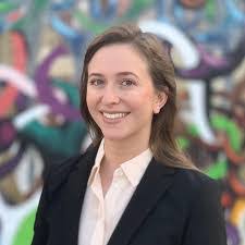 Laura Manley's Instagram, Twitter & Facebook