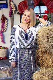 Totuși, nimeni nu cunoaște valoare care intră în conturile andreei esca lunar. Ce Salariu Are Andreea Esca Vedeta A RÄƒspuns In SfarÈ™it La Intrebarea Care StÄƒ Pe Buzele Multor Romani Vedete Avantaje Ro De 20 De Ani Pretuieste Femei Ca Tine