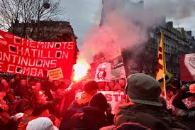 Le préfet de police de paris a appelé les manifestants à aider les forces de l'ordre. Greve 5 Decembre Trajet Manifestation