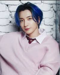 Berperilaku Manis 10 Idol Kpop Ini Paling Baik Hati Kepada Fans Di 2020 Idol Baik Hati Super Junior