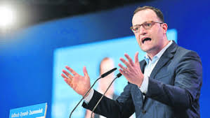 Jens spahn stieg innerhalb der letzten zwei jahre kometenhaft zu einem der hoffnungsträger der cdu auf. Merkels Gesundheitsminister Jens Spahn Der Mann Im Haifischbecken Politik