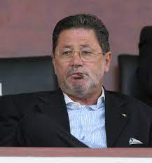 He remained with dinamo throughout his career, winning six league titles and two cup titles. Ce Avere Are Cornel Dinu La 72 De Ani Celebrul Dinamovist IncaseazÄƒ 10 000 De Lei Lunar Exclusiv Stirile Kanal D