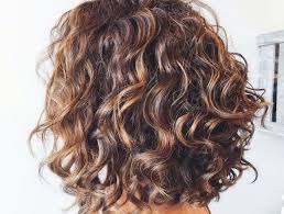 1001 ideen fur kurzhaarfrisuren fur lockiges haar kurzhaarfrisur locken haarschnitt fur lockige haare kurzhaarfrisuren fur lockige haare