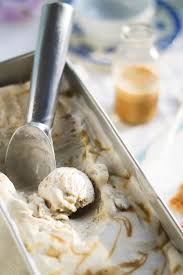 Glace Au Lait De Coco Et Caramel Sale Sans Sorbetiere Vegan Recette Avec Images Glace Au Lait De Coco