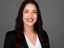 Andrea Valiente's Instagram, Twitter & Facebook