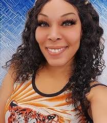 Kendra Burgess's Instagram, Twitter & Facebook