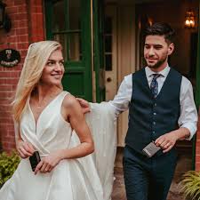 Follow The Yellow Brick Road Card