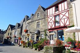 L'?tranger au registre des fran?ais ?tablis hors de france. The Favourite Village Of The French People In 2017 French Moments