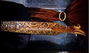 Известный дизайнер белла потемкина попала в. Artlettonc Enggang Borneo Kemos Enggang Borneo Kemos According To The Belief Of The Dayak People Their Ancestors Came From The Sky And Came Down To Earth As The Address Of Hornbills