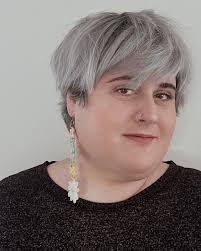 We'd like you to meet the latest addition to our team, an absolute wiz-kid  in the music biz, Rachael @lalacava LaCava. Rachael is originally from Ohio  but now lives in NYC, which