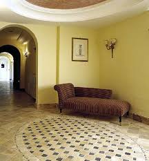 Die lebendige, nicht einheitlich gestaltete oberfläche wird durch einen kratzer nicht beeinträchtigt und in ihrem gesamtbild geschädigt. Antikmarmor Antik Marmor Fliesen Und Mosaik Marmor Fliesen Antik Antiker Stein In Berlin Fahrland Brandenburg